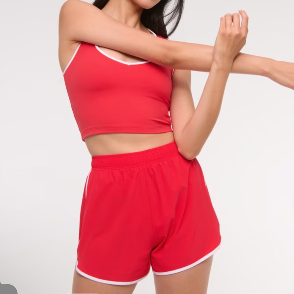 Abercrombie & Fitch YPB sprintTEK High Rise Lined Short